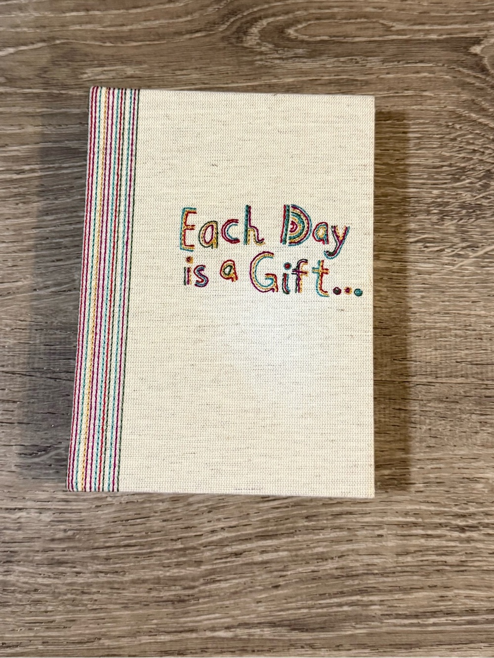Natural life Embroidered 5 Year Daily Journal